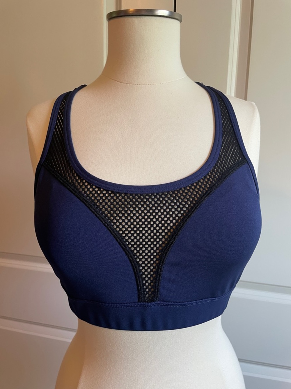 POP Fit Navy and Black Mesh Sports Bra Size Large